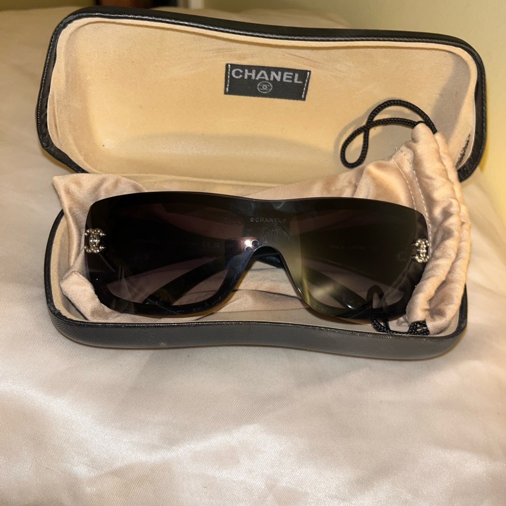 Vintage chanel sunglasses